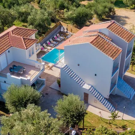Asante Group Homes Διαμέρισμα *