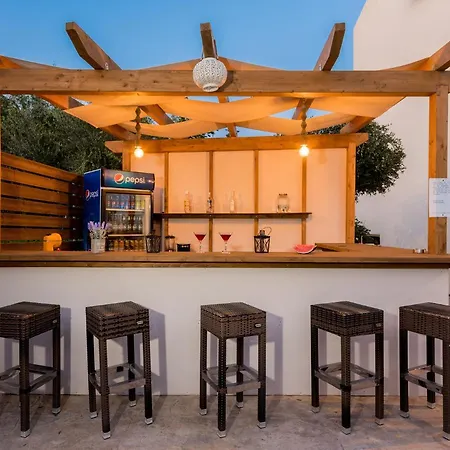 Διαμέρισμα Asante Group Homes *
