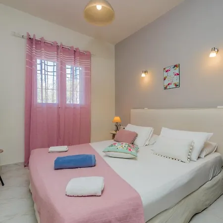 Asante Group Homes 公寓 蒂锡利维