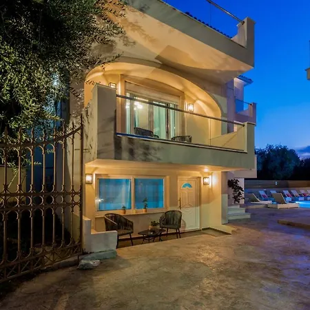 Asante Group Homes Διαμέρισμα