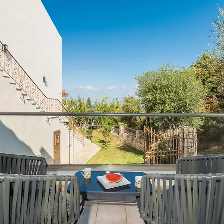 Διαμέρισμα Asante Group Homes