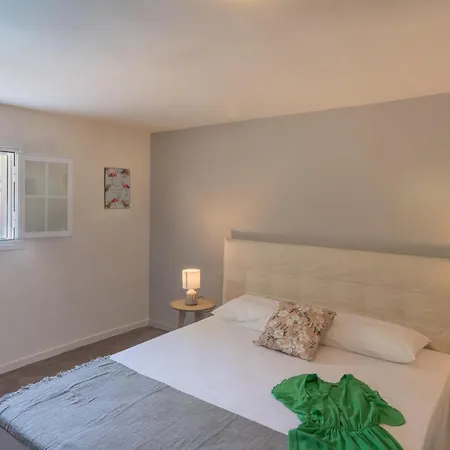 Διαμέρισμα Asante Group Homes Τσιλιβί