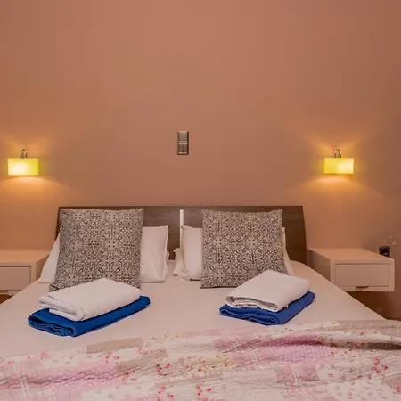 Διαμέρισμα Asante Group Homes *