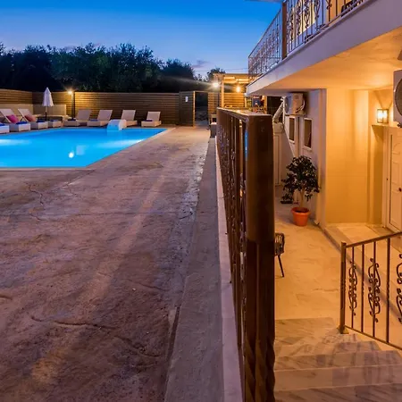 Asante Group Homes Διαμέρισμα *
