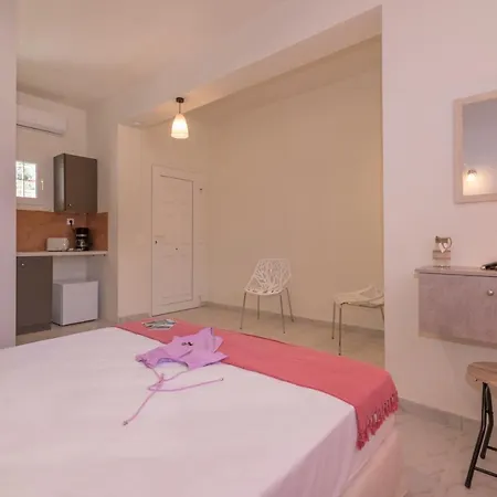 Asante Group Homes * Τσιλιβί
