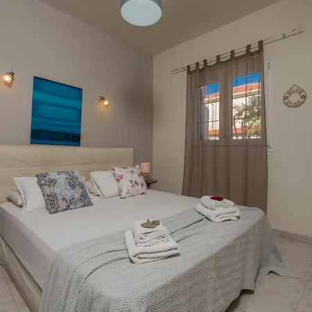 Διαμέρισμα Asante Group Homes Τσιλιβί