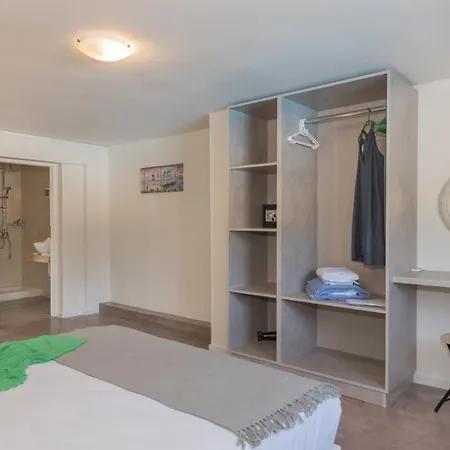 Asante Group Homes 蒂锡利维